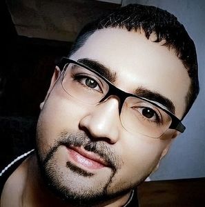 Meet your Posher, Omar